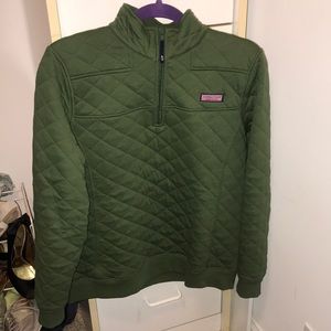 vineyard vines pull over